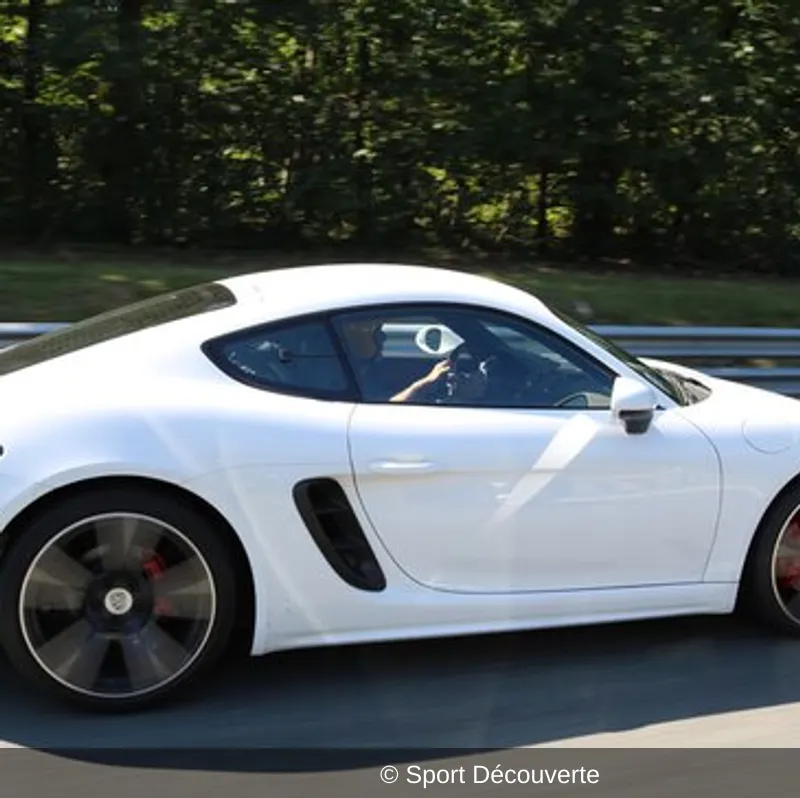 Pilotage Porsche 718 Cayman S sur le circuit de Bresse