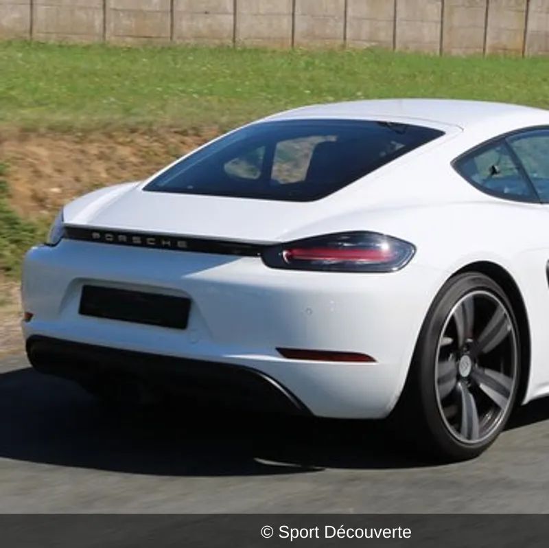 Pilotage Porsche 718 Cayman S sur le circuit du Bourbonnais