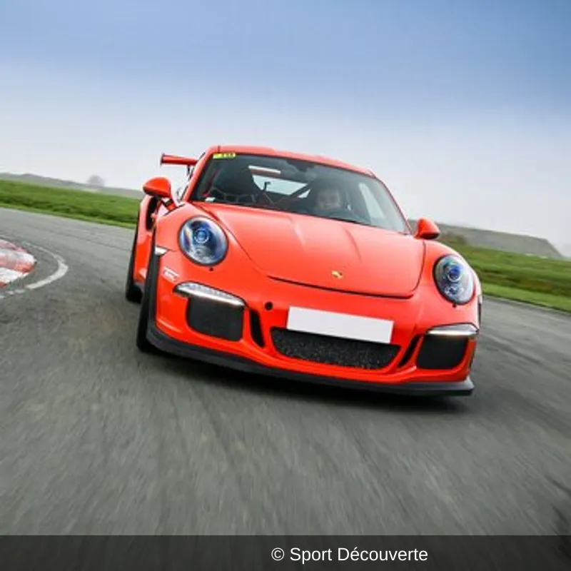 Pilotage Porsche 991 GT3 RS sur le circuit des Ecuyers