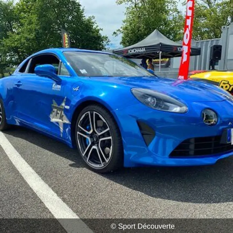 Pilotage pour Enfant en Alpine A110 près de Toulouse