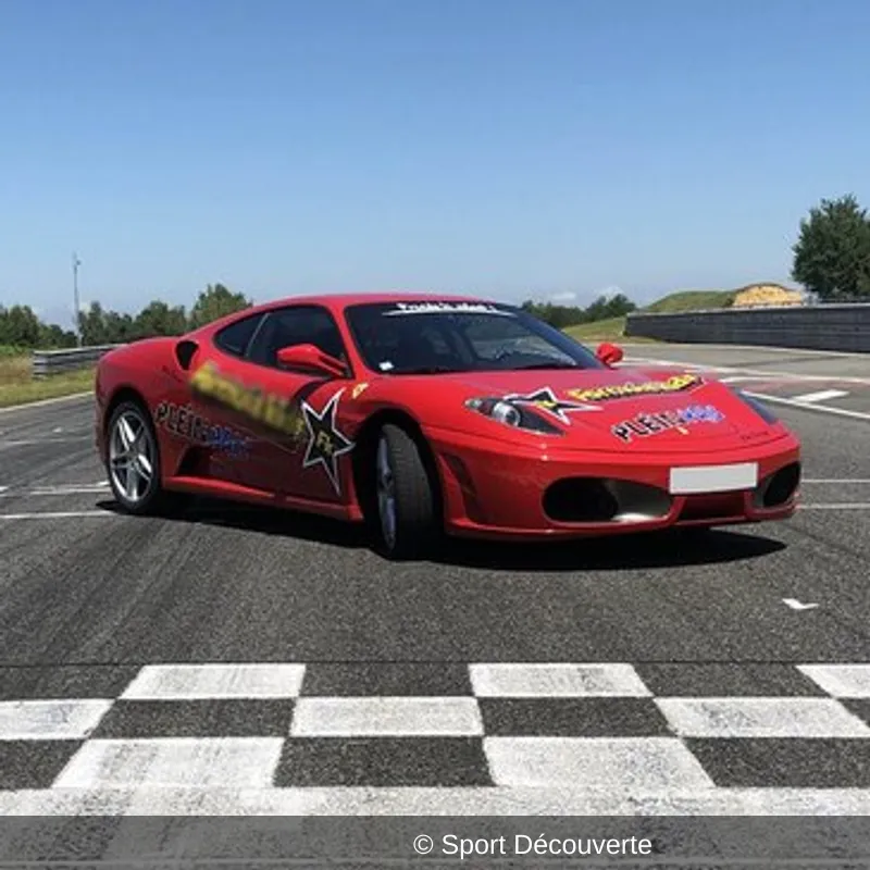 Pilotage pour Enfant en Ferrari F430 à Magny-Cours