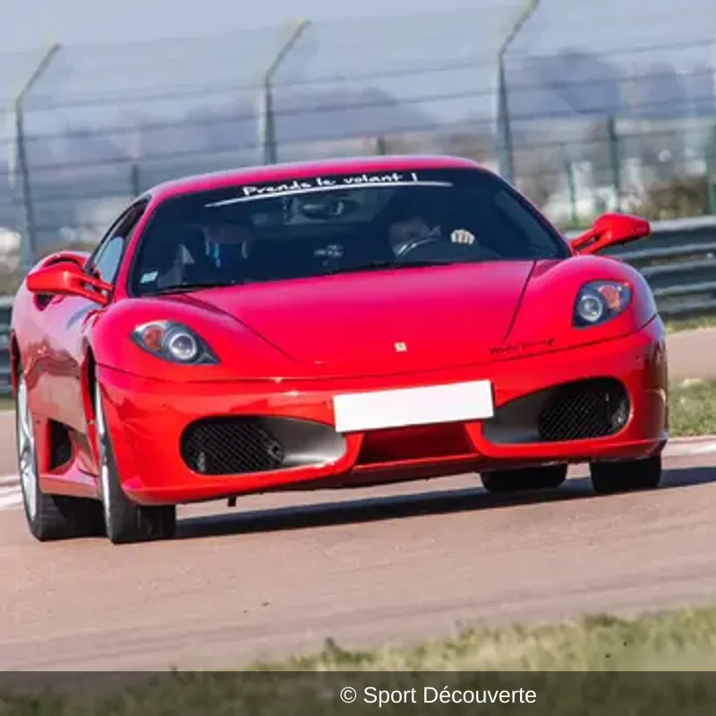 Pilotage pour Enfant en Ferrari F430 au Circuit de Lohéac