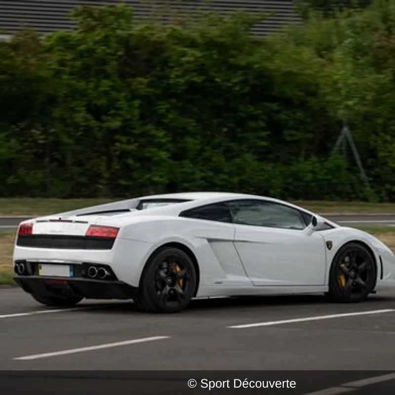 Pilotage pour Enfant en Lamborghini Gallardo sur le circuit de Lédenon