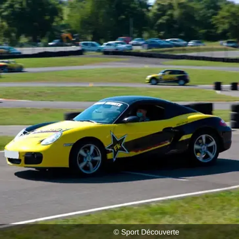 Pilotage pour Enfant en Porsche au Circuit de Lohéac