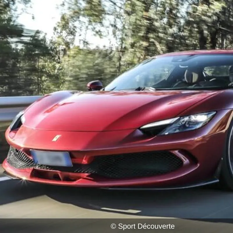 Pilotage sur Route en Ferrari 296 GTB près de Besançon