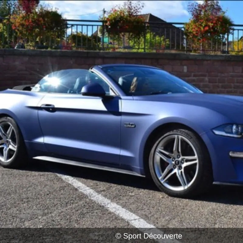 Pilotage sur Route en Ford Mustang GT près de Colmar