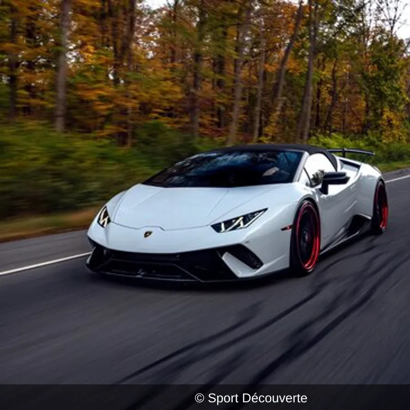 Pilotage sur Route en Lamborghini Huracan près de Besançon