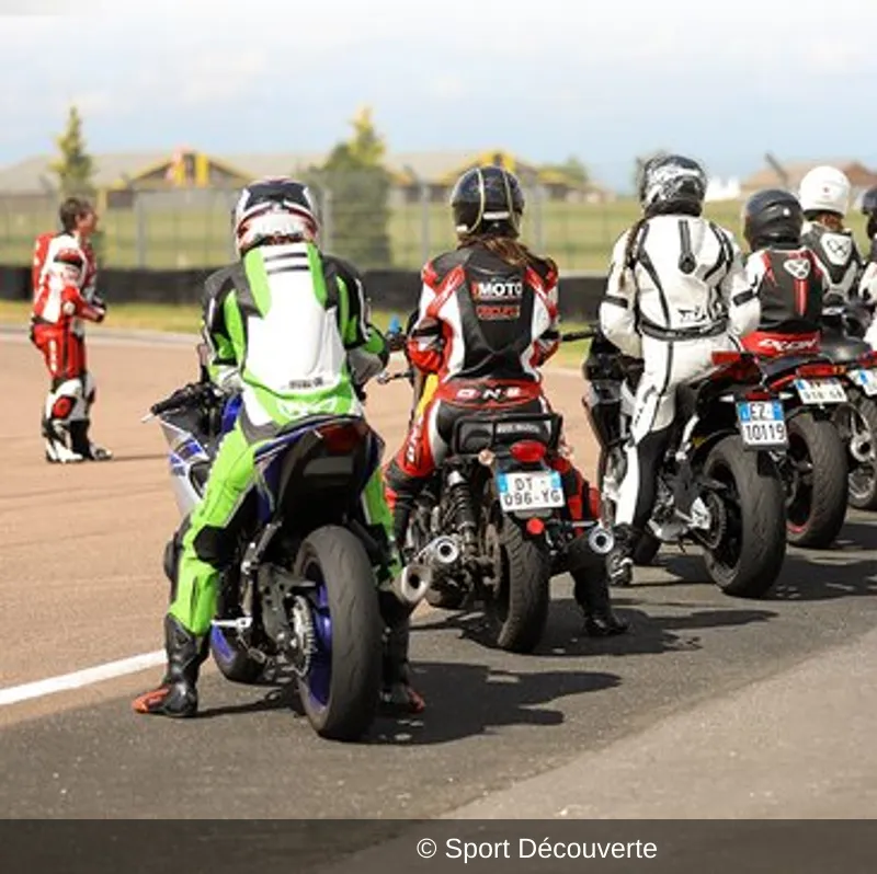 Stage Coaching avec votre Moto sur le circuit de la Ferté Gaucher