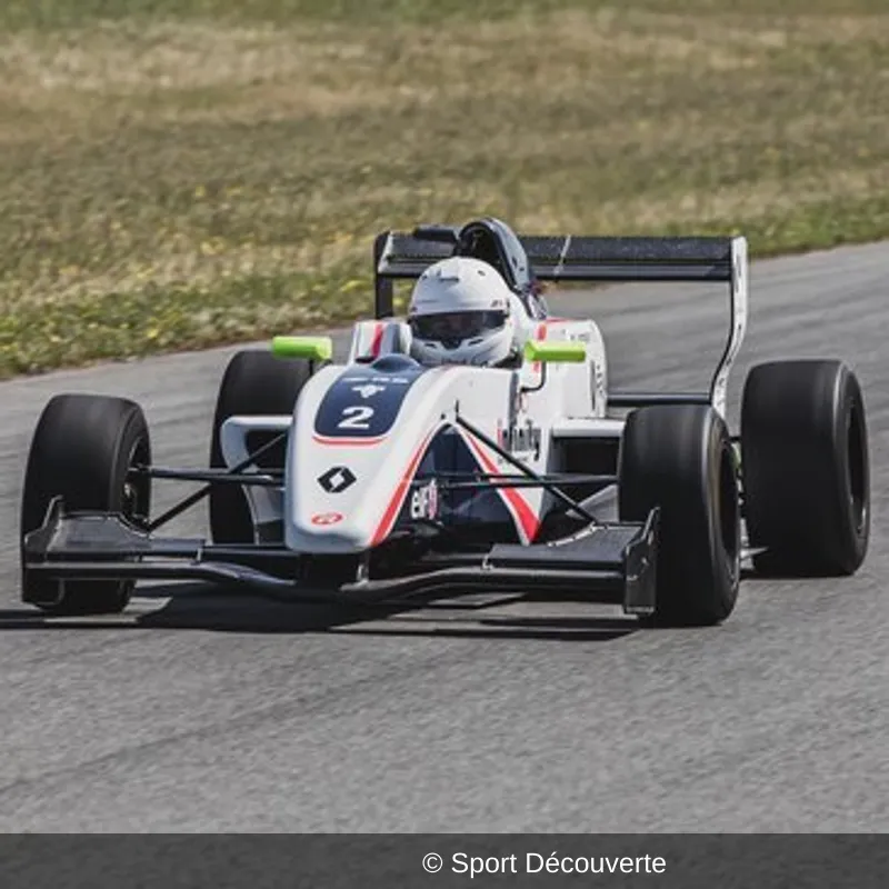 Stage Formule Renault 2.0 sur le circuit de l’Ouest Parisien à Dreux