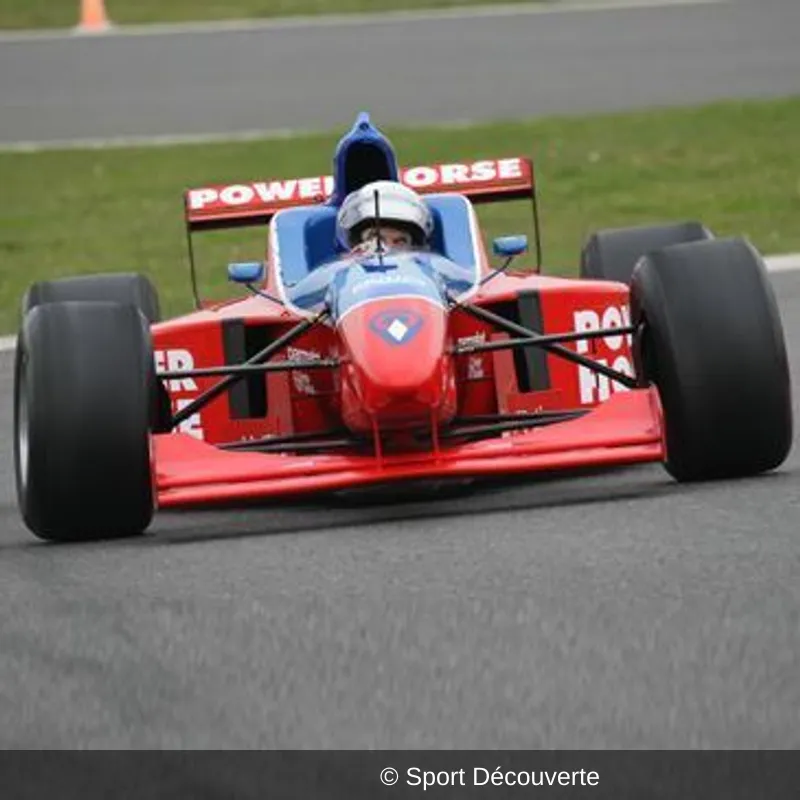 Stage Formule Renault et F1 sur le circuit de Magny-Cours GP